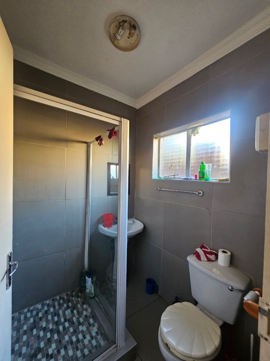 To Let 2 Bedroom Property for Rent in Erasmia Gauteng