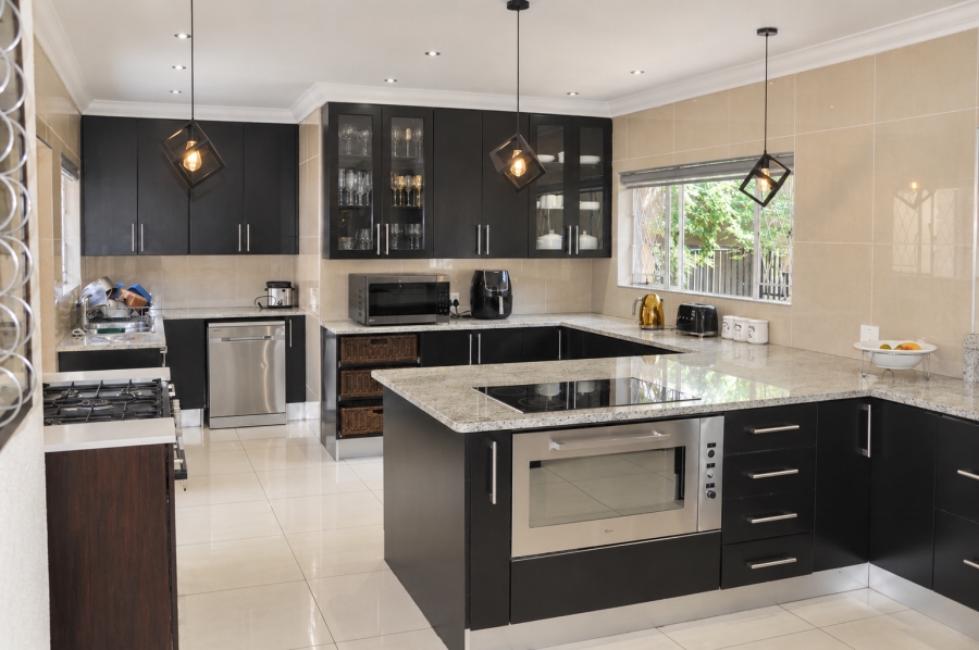 4 Bedroom Property for Sale in Douglasdale Gauteng