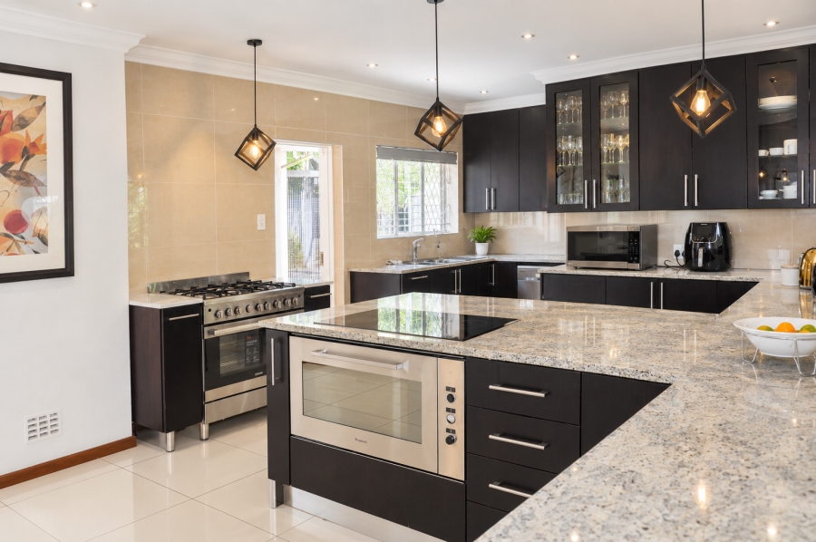 4 Bedroom Property for Sale in Douglasdale Gauteng
