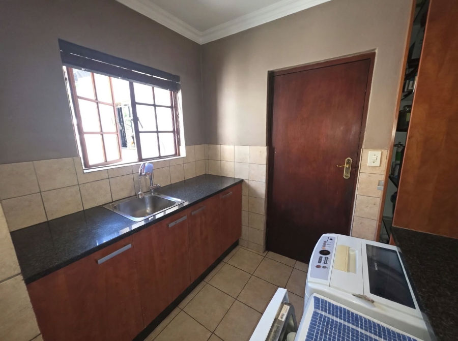 3 Bedroom Property for Sale in Noordwyk Gauteng