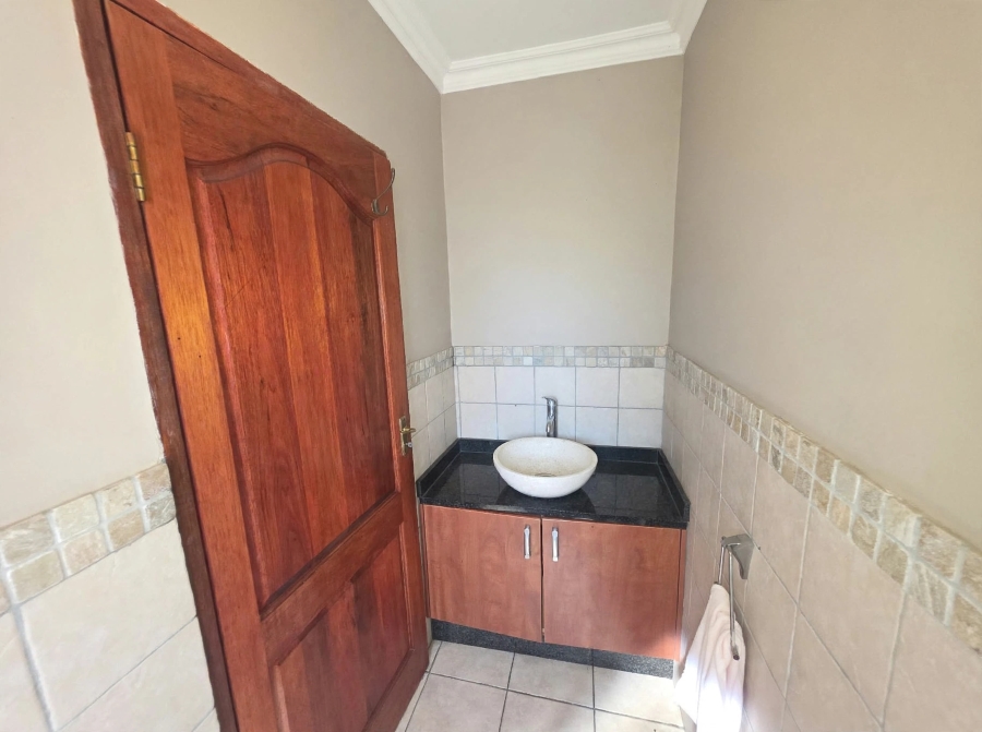 3 Bedroom Property for Sale in Noordwyk Gauteng