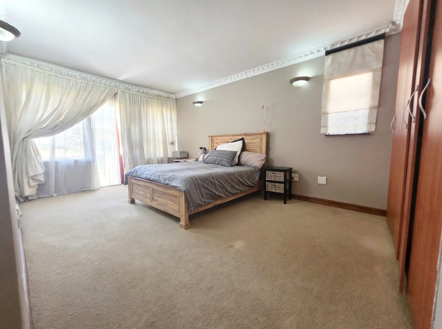 3 Bedroom Property for Sale in Noordwyk Gauteng