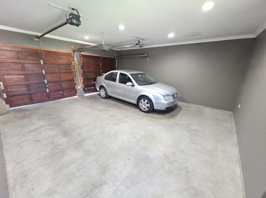 3 Bedroom Property for Sale in Noordwyk Gauteng