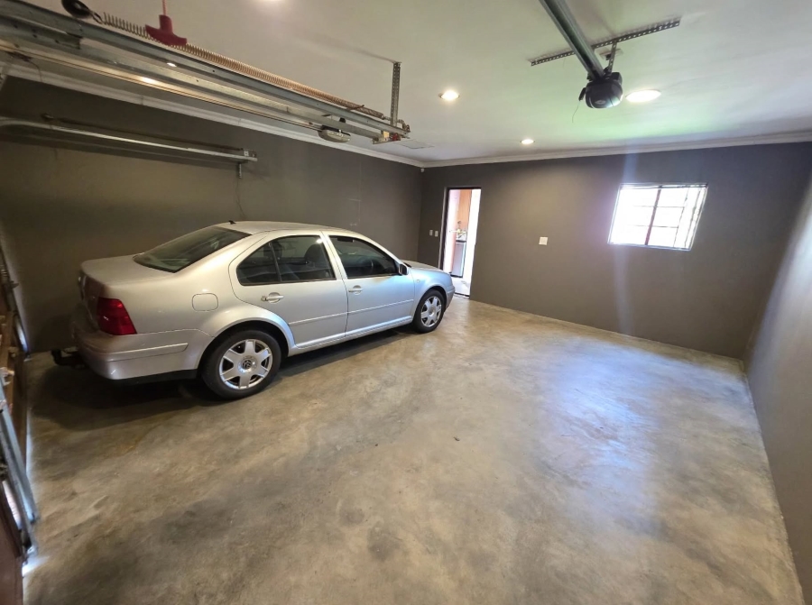 3 Bedroom Property for Sale in Noordwyk Gauteng