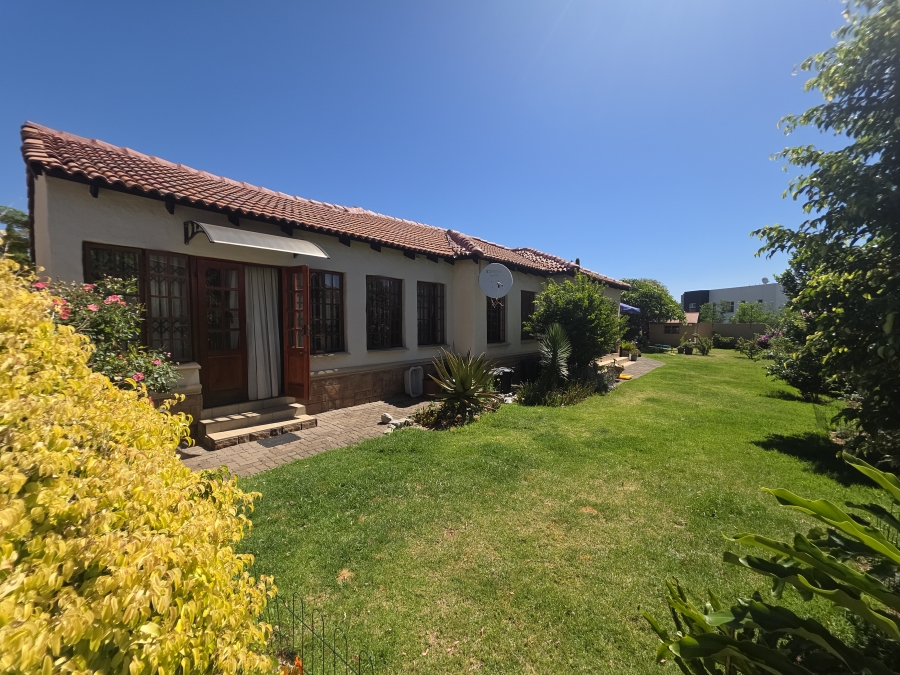 3 Bedroom Property for Sale in Noordwyk Gauteng