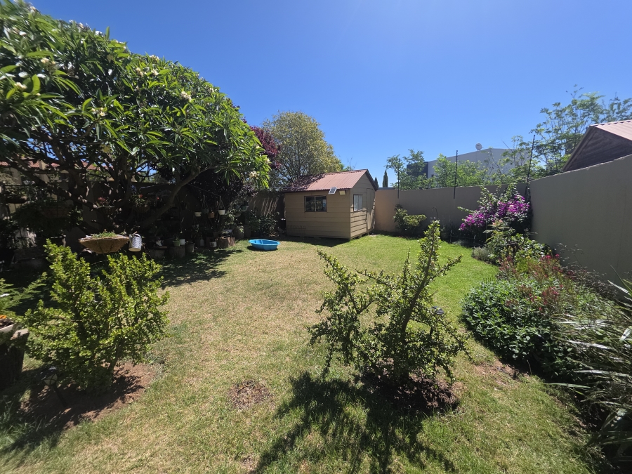 3 Bedroom Property for Sale in Noordwyk Gauteng