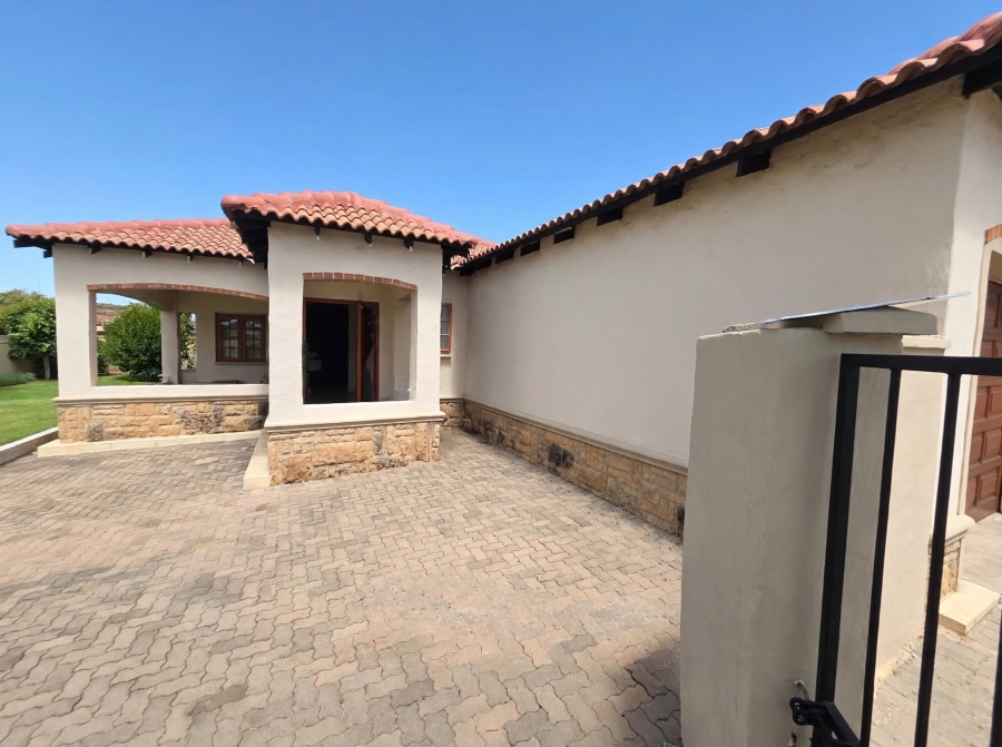 3 Bedroom Property for Sale in Noordwyk Gauteng
