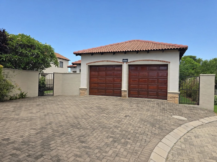 3 Bedroom Property for Sale in Noordwyk Gauteng