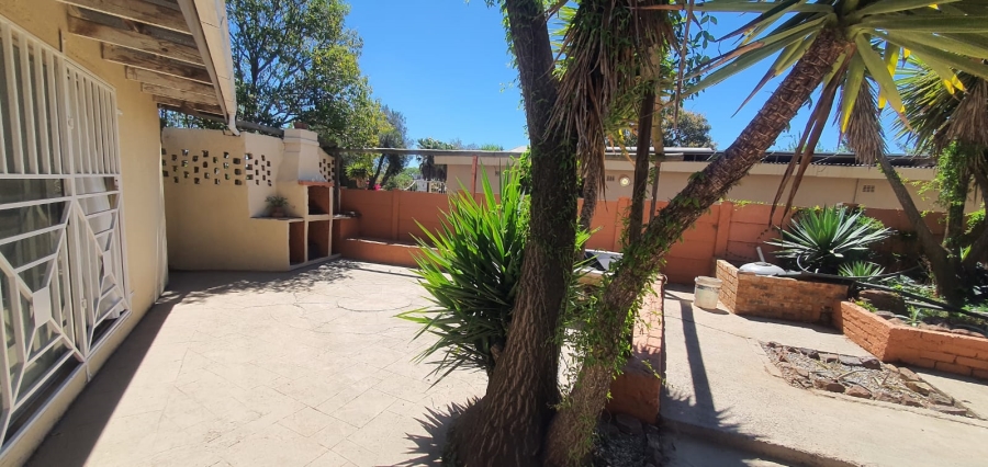3 Bedroom Property for Sale in Greenhills Gauteng