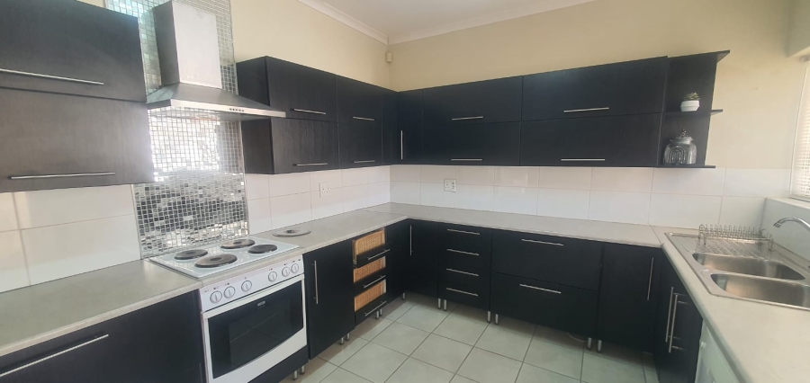3 Bedroom Property for Sale in Greenhills Gauteng
