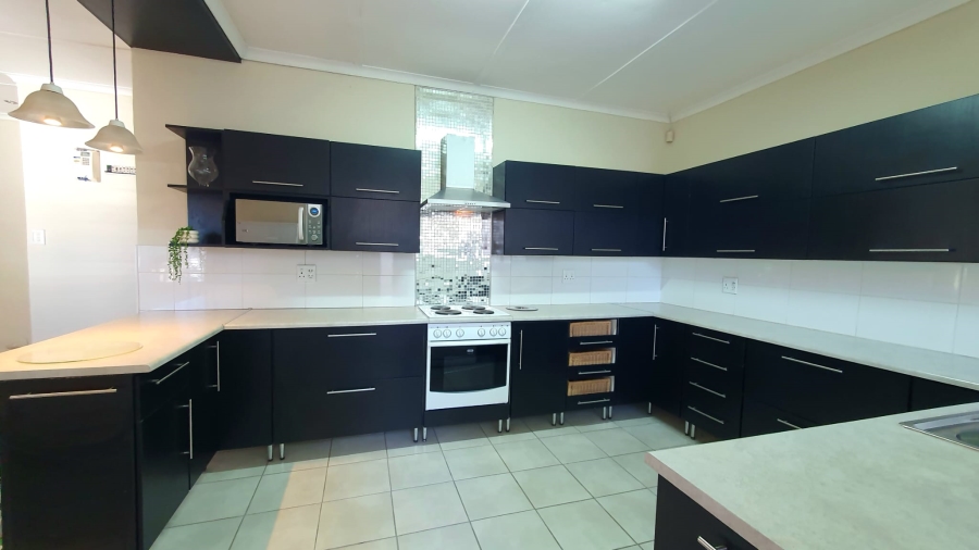 3 Bedroom Property for Sale in Greenhills Gauteng