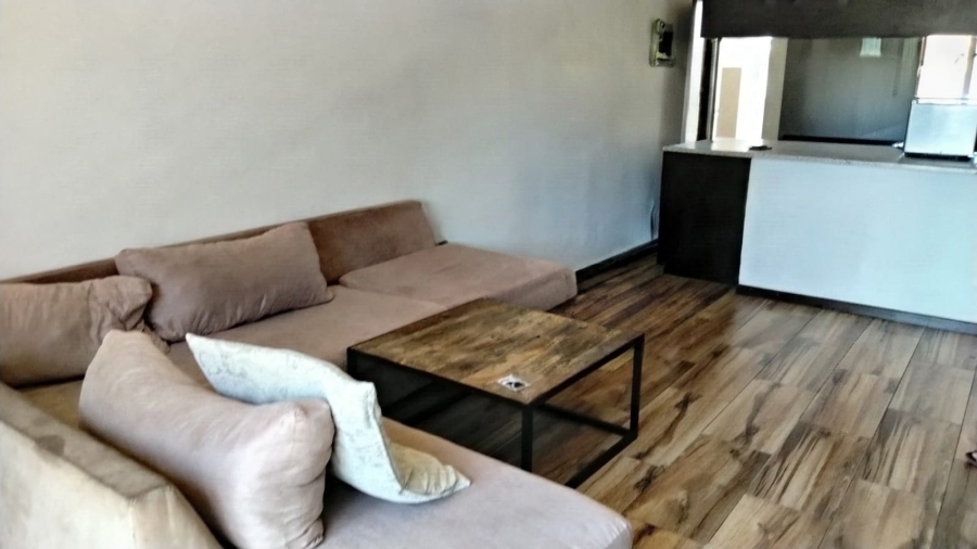 2 Bedroom Property for Sale in Sonneglans Gauteng