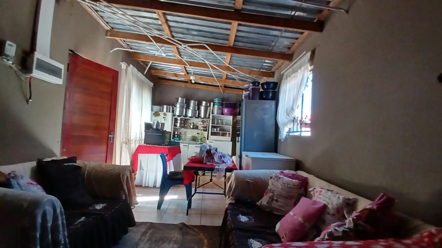 1 Bedroom Property for Sale in Mohlakeng Gauteng