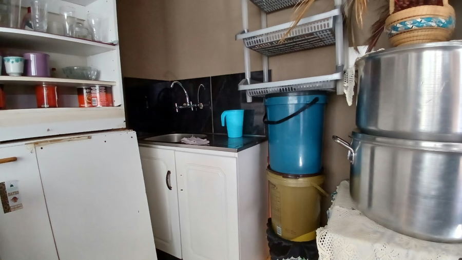 1 Bedroom Property for Sale in Mohlakeng Gauteng