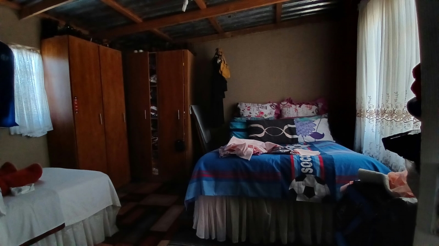 1 Bedroom Property for Sale in Mohlakeng Gauteng