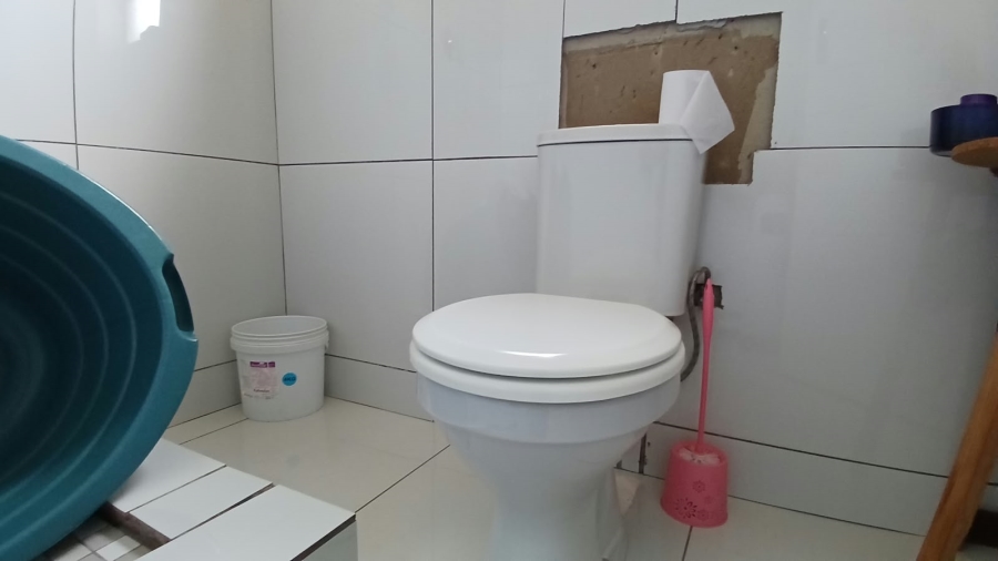 1 Bedroom Property for Sale in Mohlakeng Gauteng