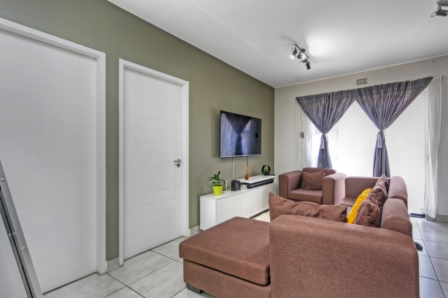 2 Bedroom Property for Sale in Power Park Gauteng