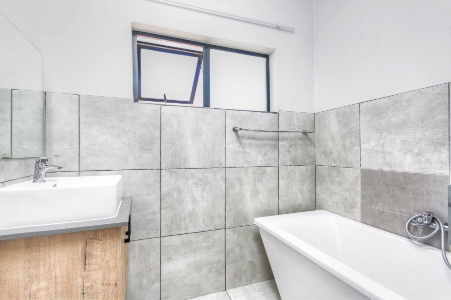 2 Bedroom Property for Sale in Power Park Gauteng