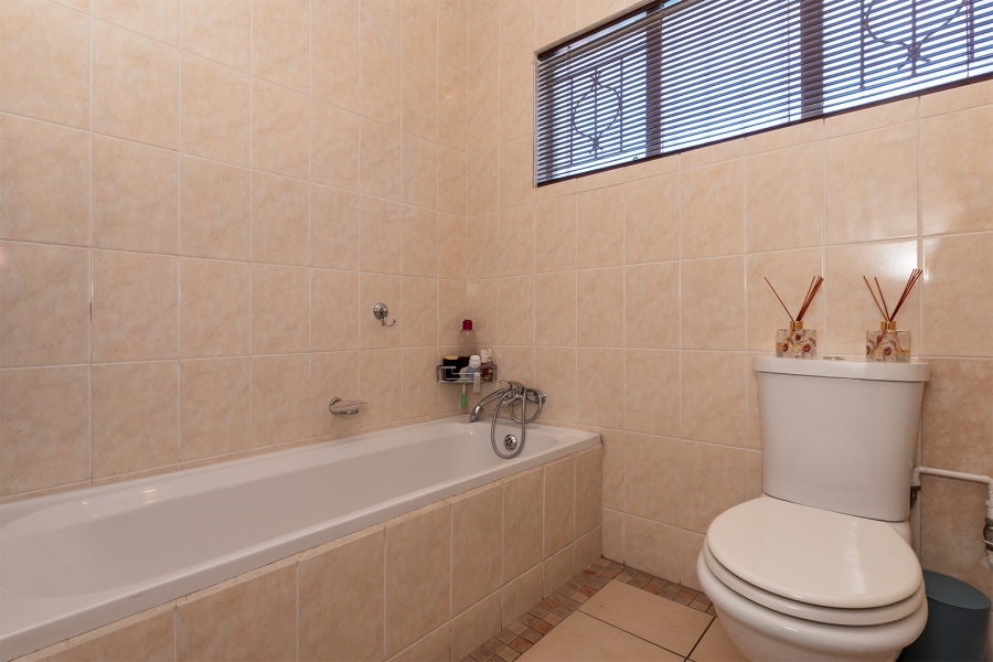 4 Bedroom Property for Sale in Croydon Gauteng