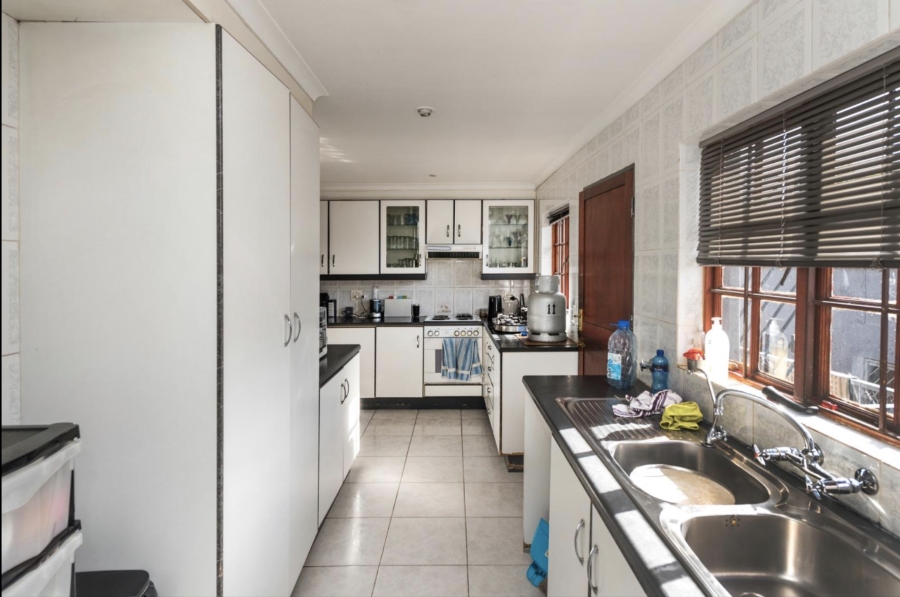 4 Bedroom Property for Sale in Kensington Gauteng