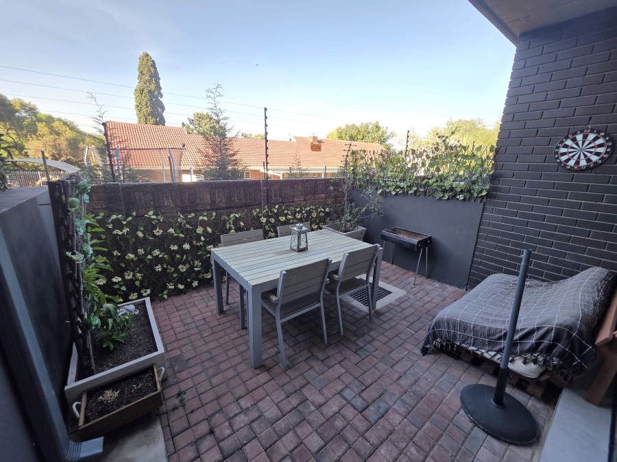 To Let 2 Bedroom Property for Rent in Alphen Park Gauteng