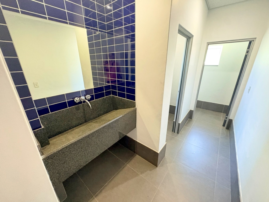 To Let Commercial Property for Rent in Longmeadow Gauteng
