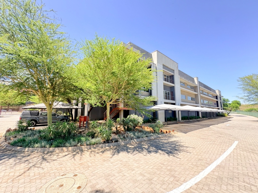To Let Commercial Property for Rent in Longmeadow Gauteng