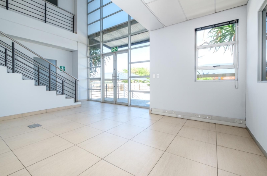 To Let Commercial Property for Rent in Randjespark Gauteng