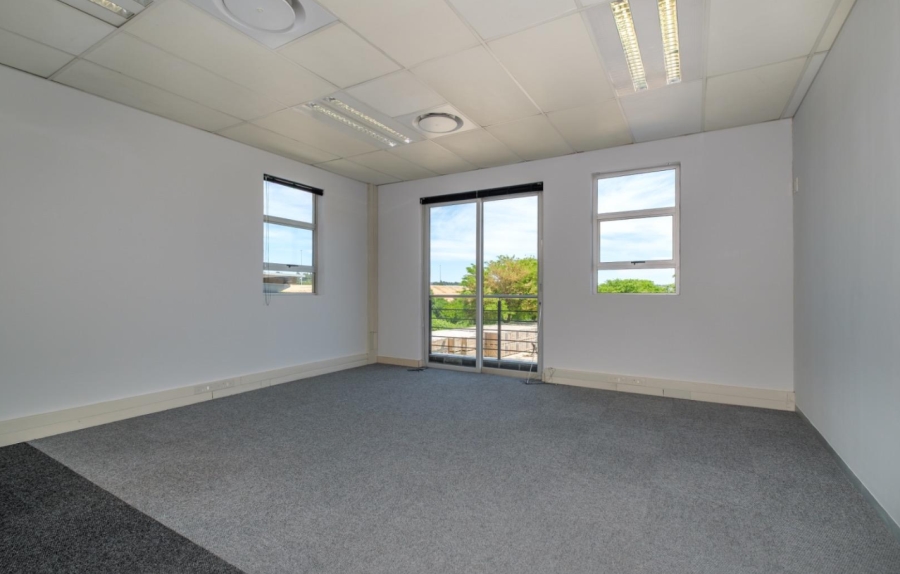 To Let Commercial Property for Rent in Randjespark Gauteng