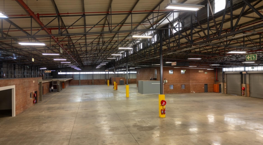To Let Commercial Property for Rent in Randjespark Gauteng