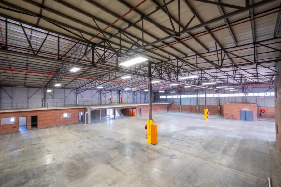 To Let Commercial Property for Rent in Randjespark Gauteng