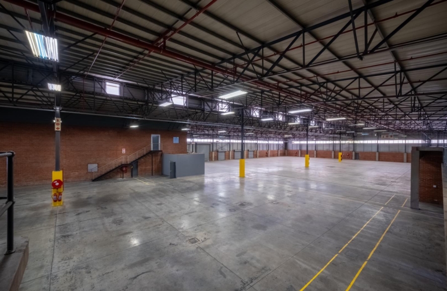 To Let Commercial Property for Rent in Randjespark Gauteng