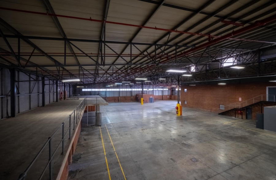 To Let Commercial Property for Rent in Randjespark Gauteng