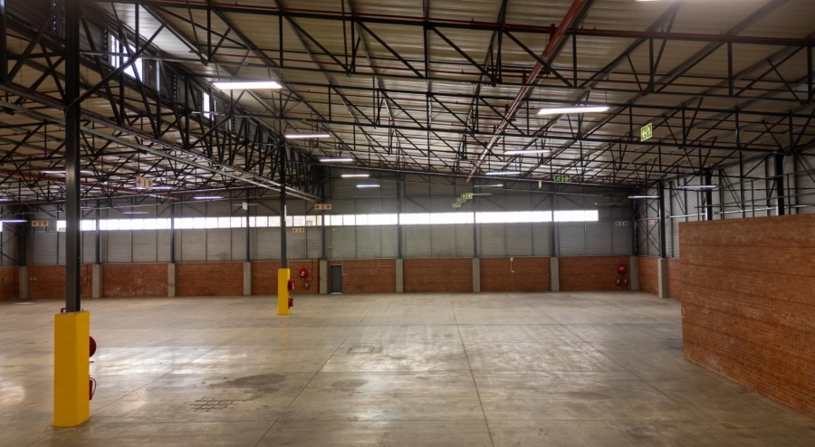 To Let Commercial Property for Rent in Randjespark Gauteng