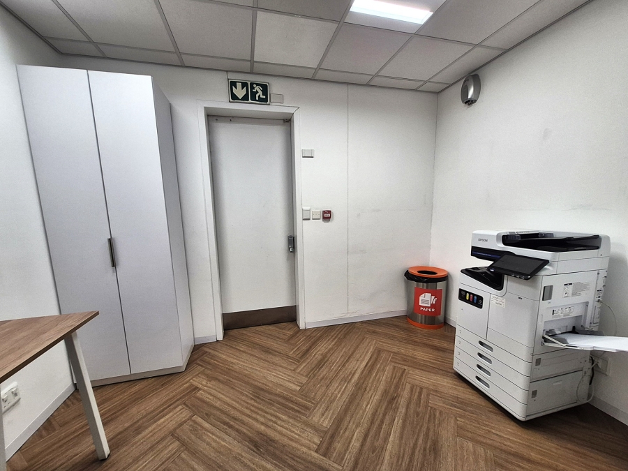 To Let Commercial Property for Rent in Dunkeld Gauteng