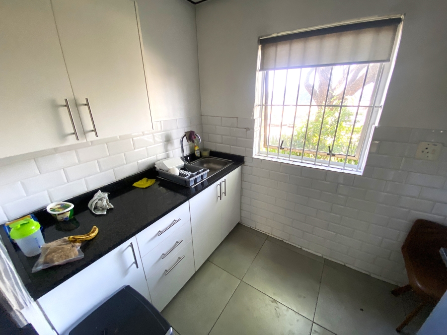 To Let Commercial Property for Rent in Randjespark Gauteng