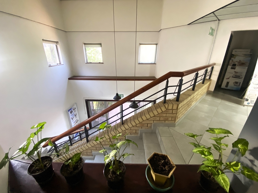 To Let Commercial Property for Rent in Randjespark Gauteng