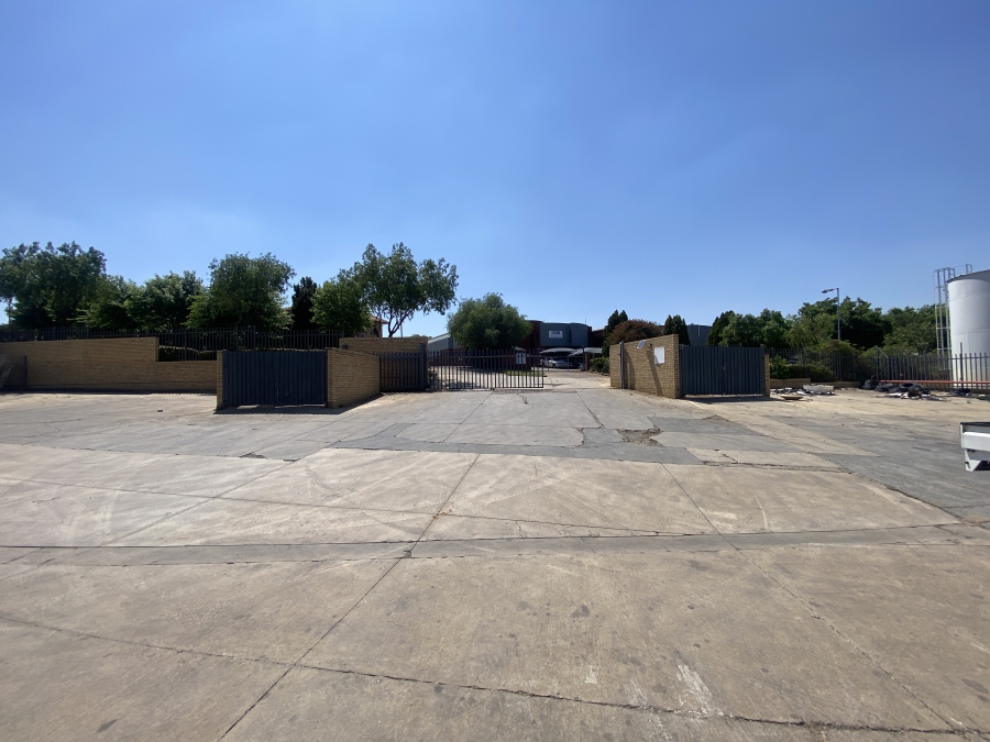 To Let Commercial Property for Rent in Randjespark Gauteng