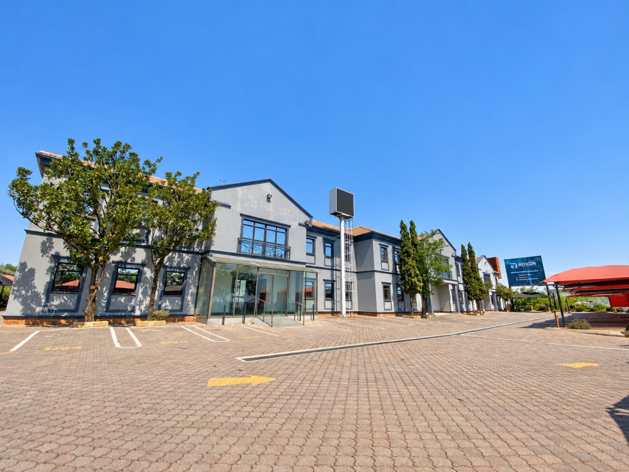 To Let Commercial Property for Rent in Randjespark Gauteng