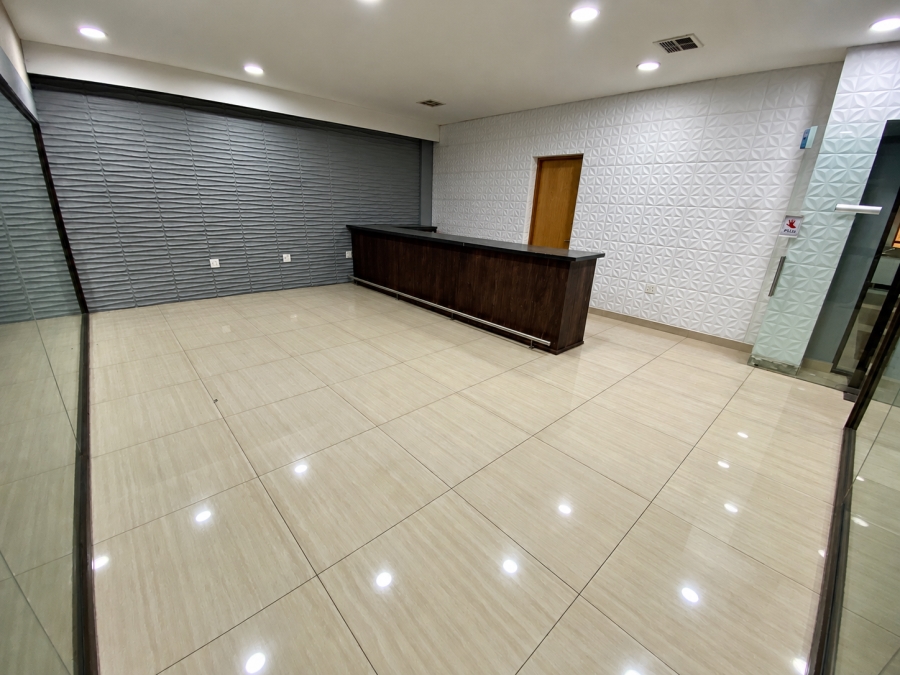 To Let Commercial Property for Rent in Randjespark Gauteng