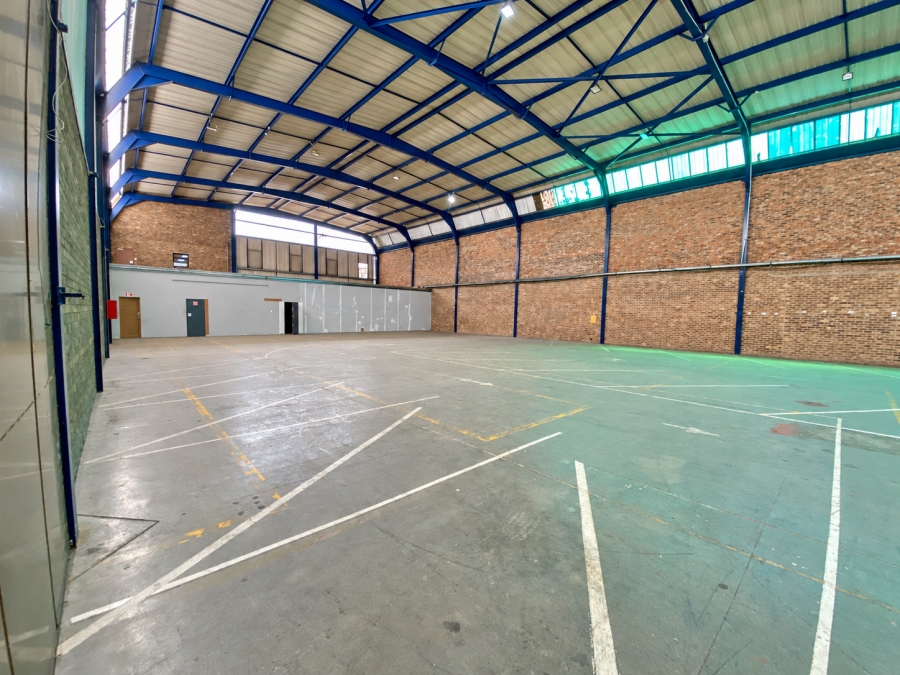 To Let Commercial Property for Rent in Randjespark Gauteng