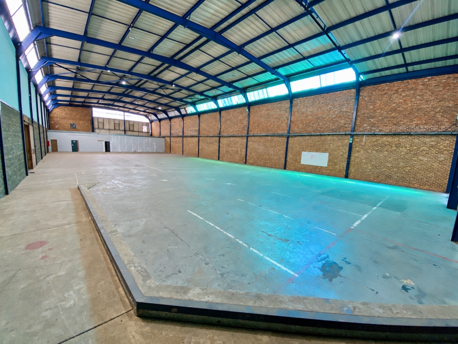 To Let Commercial Property for Rent in Randjespark Gauteng