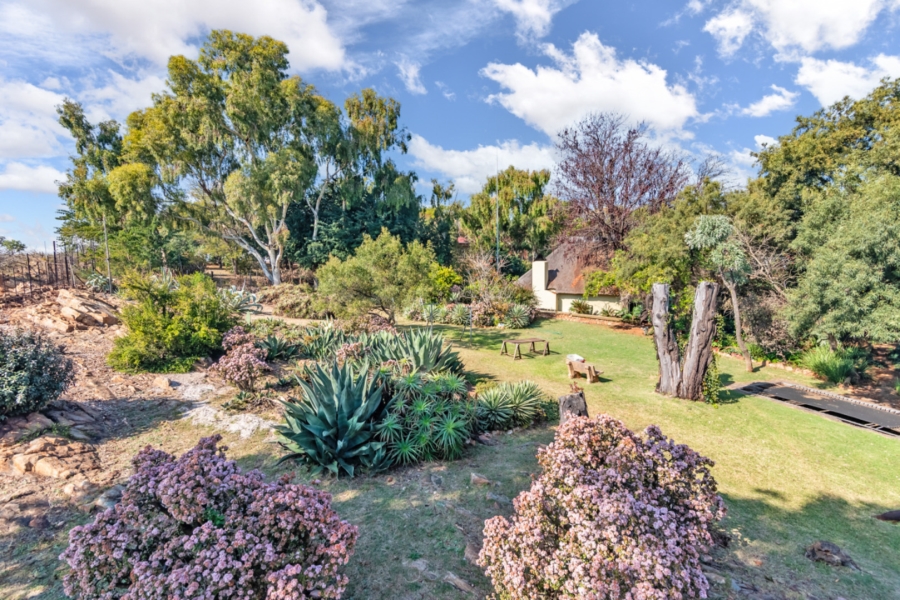 6 Bedroom Property for Sale in Protea Ridge Gauteng