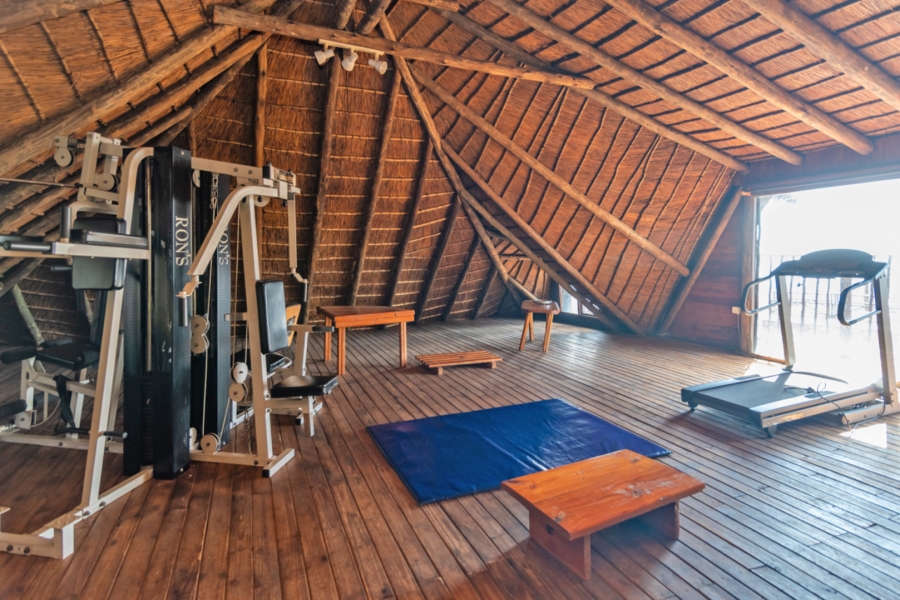 6 Bedroom Property for Sale in Protea Ridge Gauteng