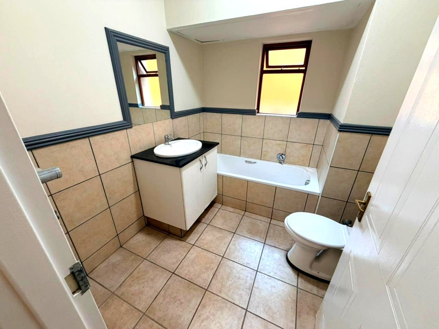 2 Bedroom Property for Sale in Morningside Gauteng