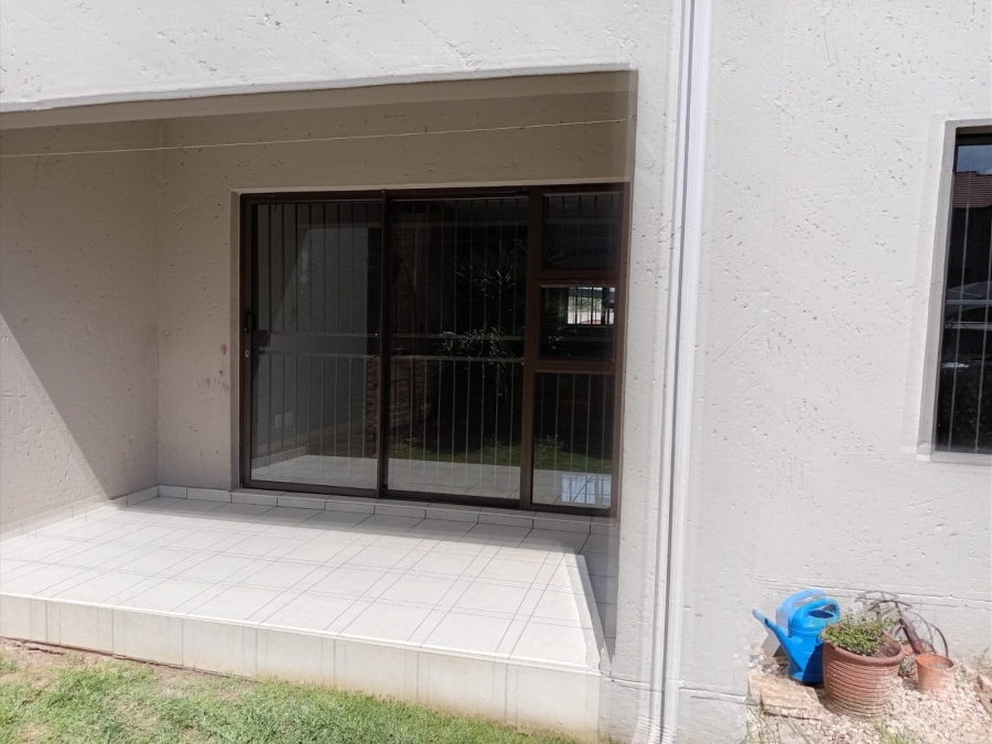 To Let 2 Bedroom Property for Rent in Brentwood Park Gauteng