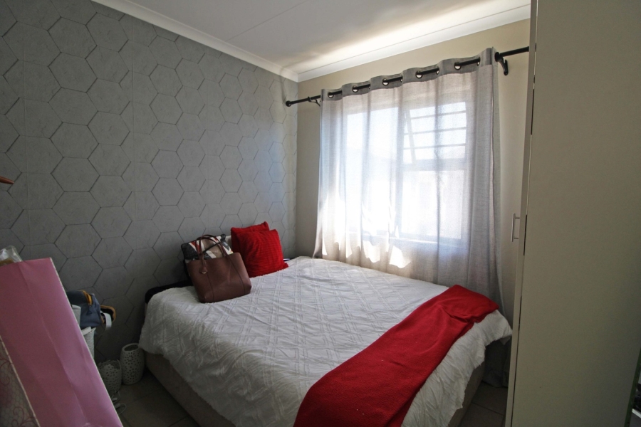 3 Bedroom Property for Sale in Noordwyk Gauteng