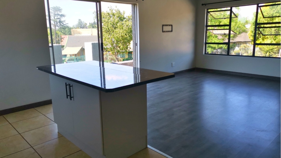To Let 2 Bedroom Property for Rent in Allen Grove Gauteng