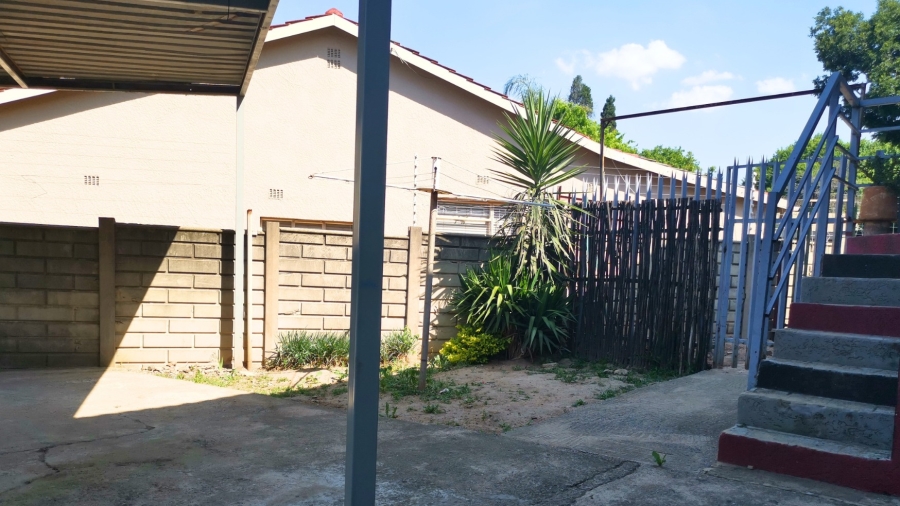 To Let 2 Bedroom Property for Rent in Allen Grove Gauteng