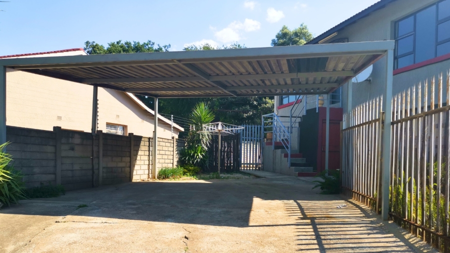To Let 2 Bedroom Property for Rent in Allen Grove Gauteng